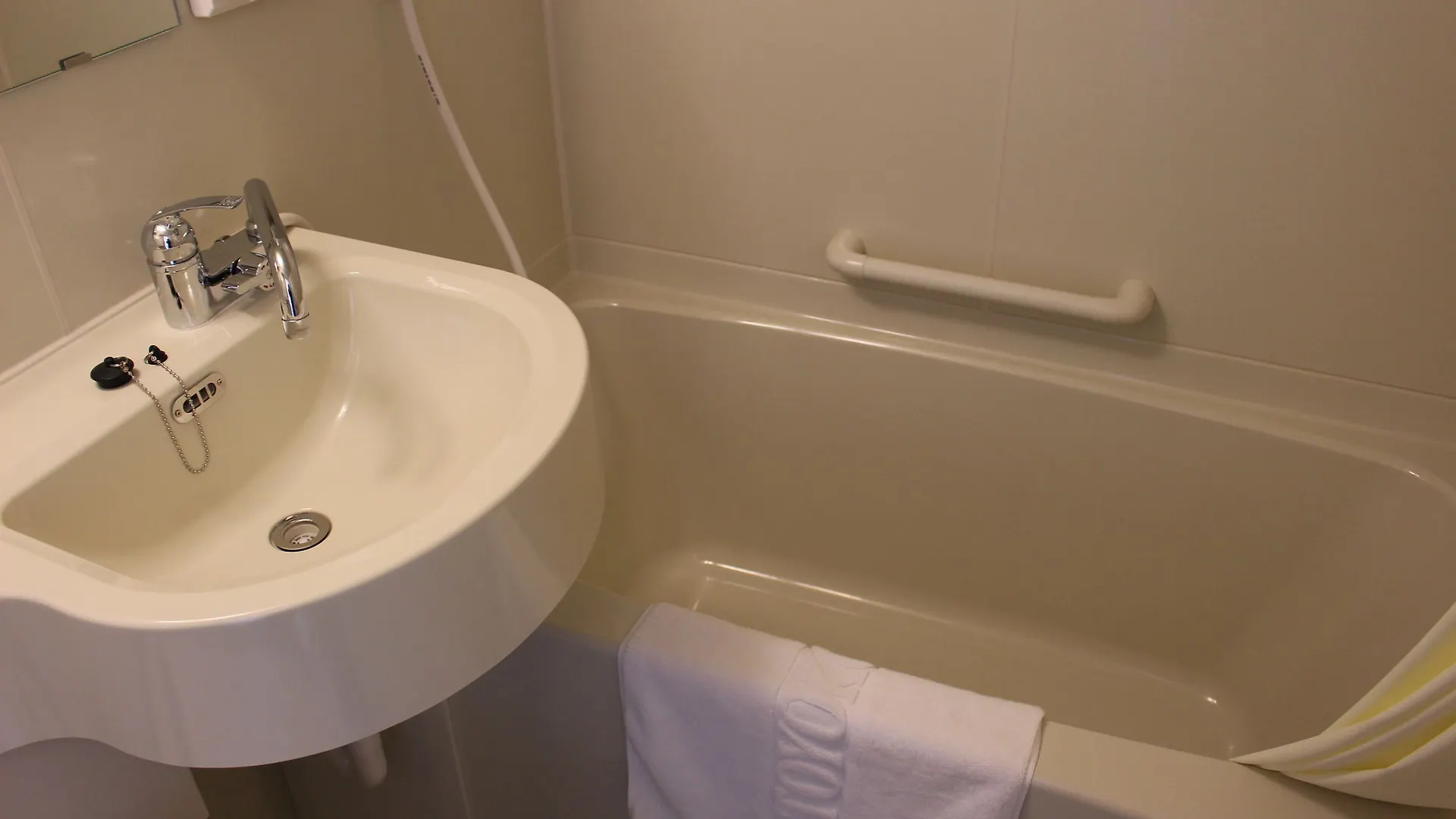 Toyoko Inn Hokkaido Sapporo-Eki Nishi-Guchi Hokudai Mae Sapporo