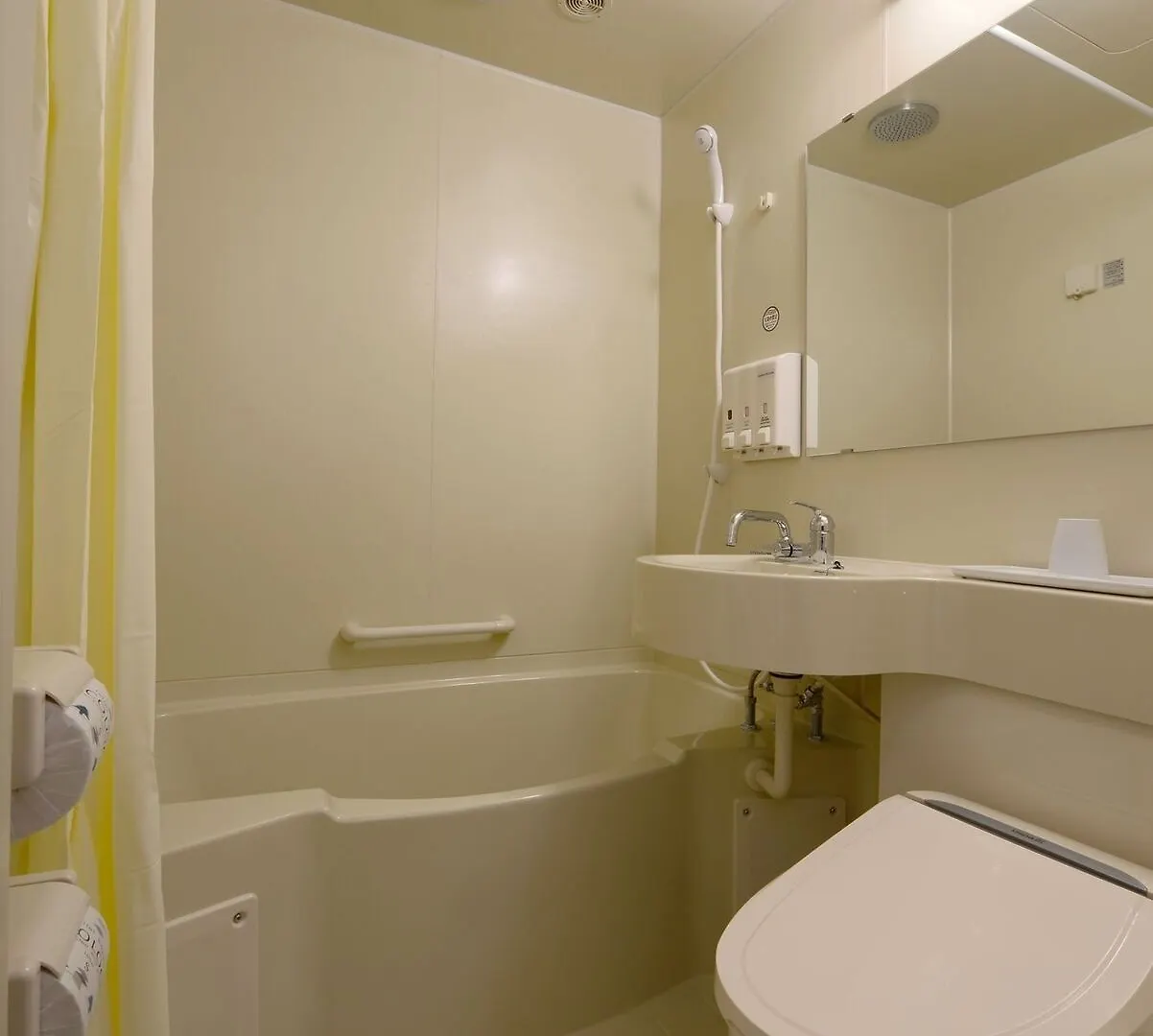 Toyoko Inn Hokkaido Sapporo-Eki Nishi-Guchi Hokudai Mae Japan