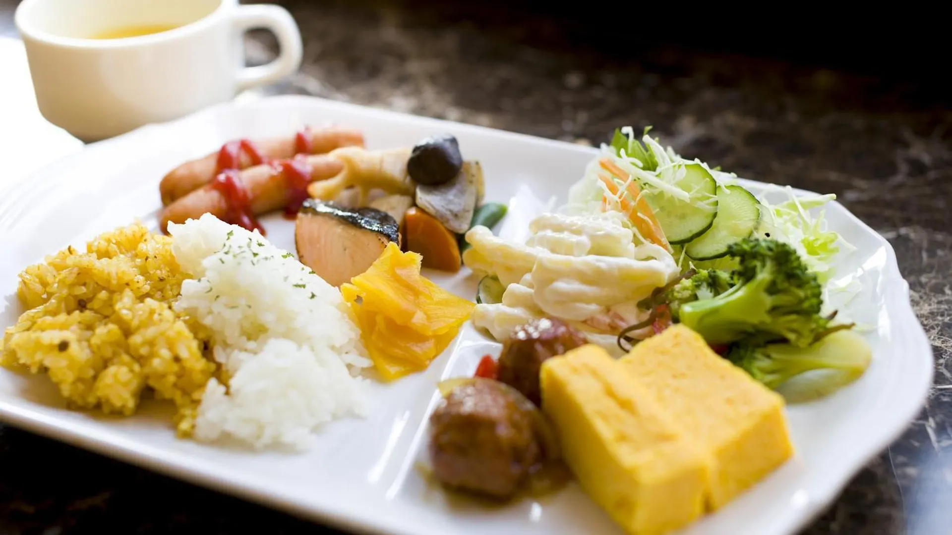 Toyoko Inn Hokkaido Sapporo-Eki Nishi-Guchi Hokudai Mae Japón